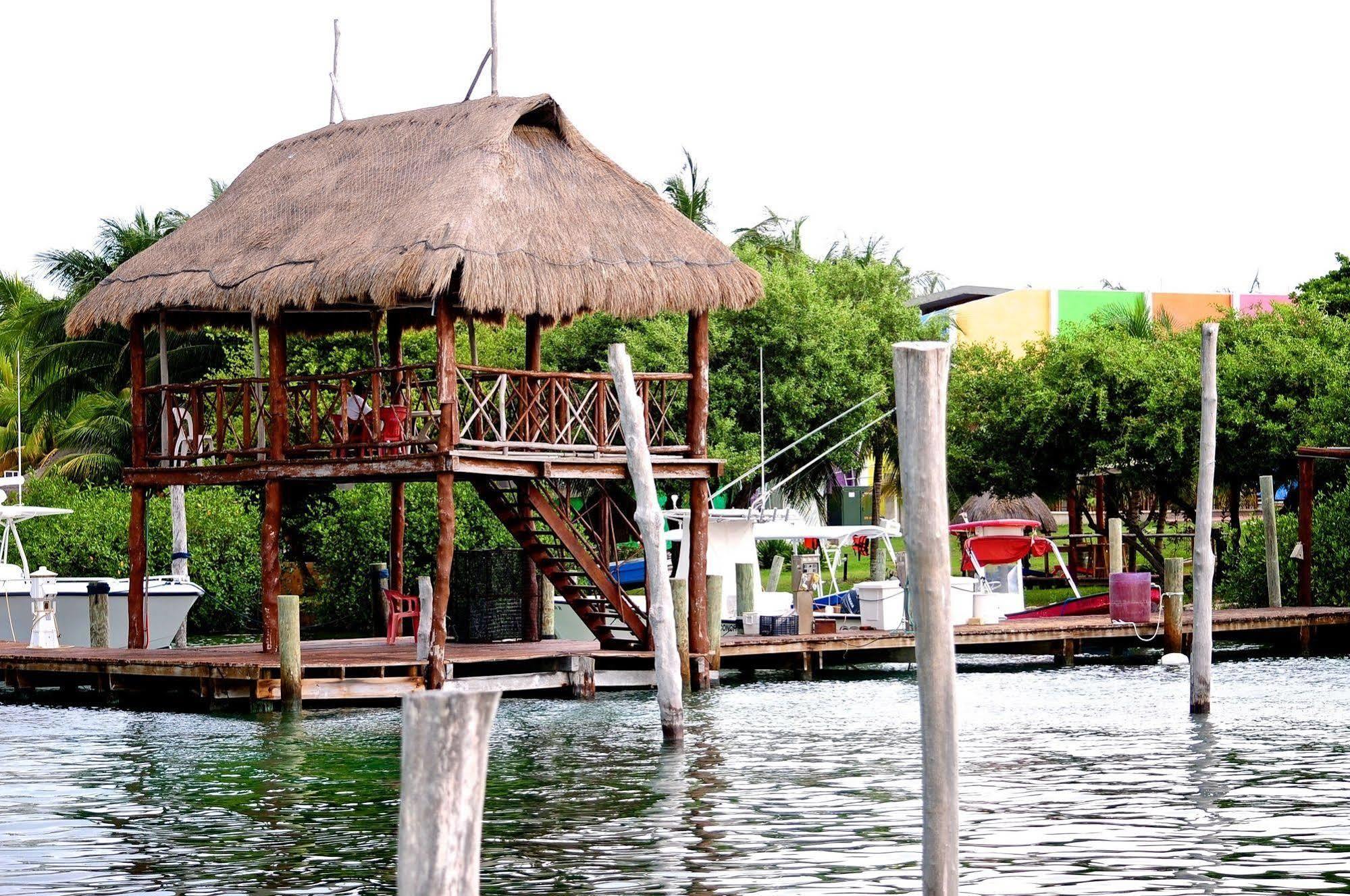 Marina Paraiso Isla Mujeres Hotel Exteriér fotografie